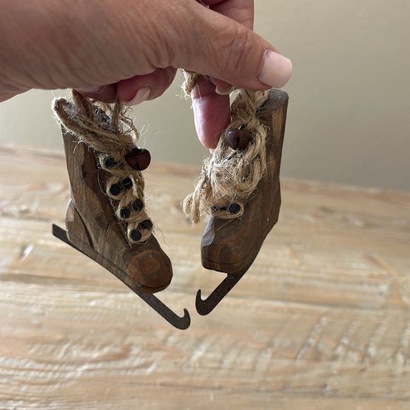 Ice Skate Ornaments Bundle of 9 - Picture 7 of 17